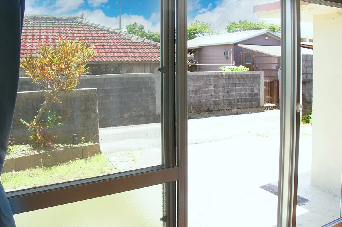 赤瓦屋根の琉球古民家